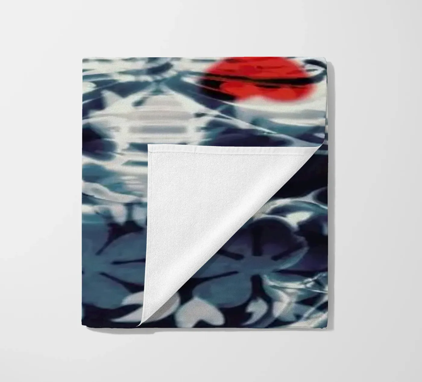 Nesting Doll strandhanddoek van Ali Gulec
