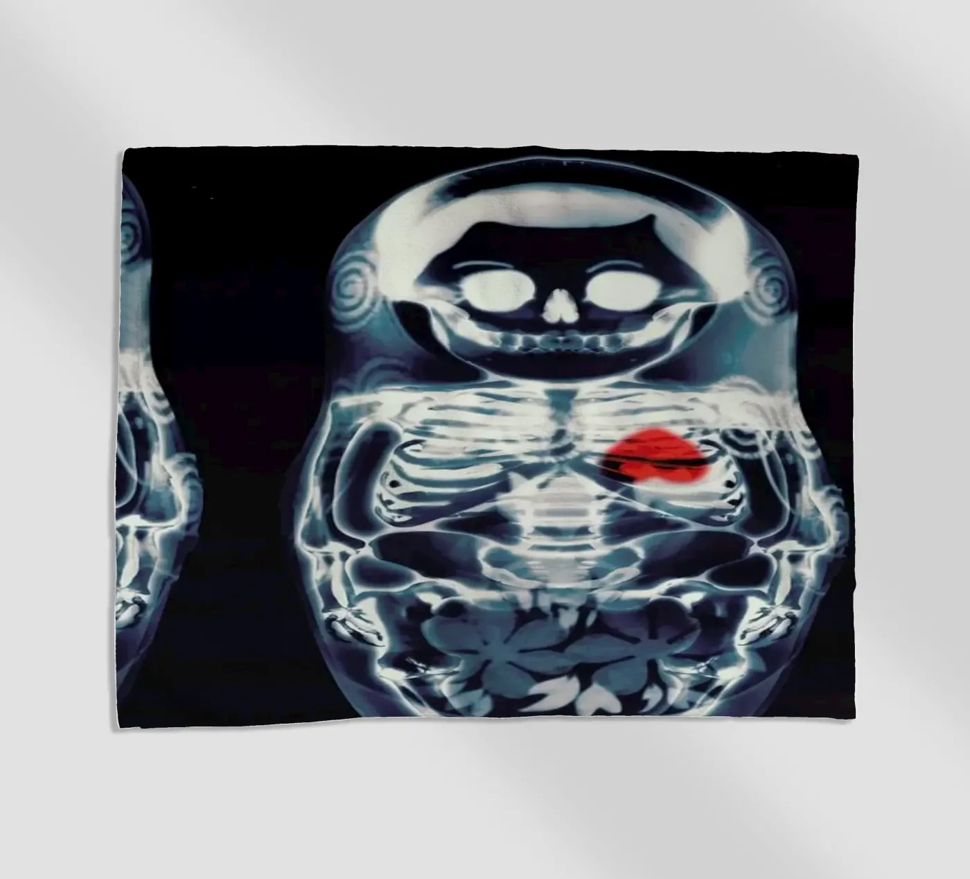 Nesting Doll strandhanddoek van Ali Gulec