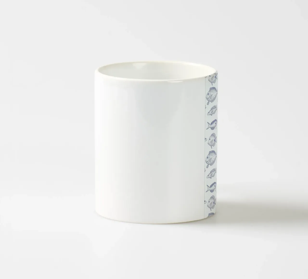 Fish tazza in ceramica da Jana Otto