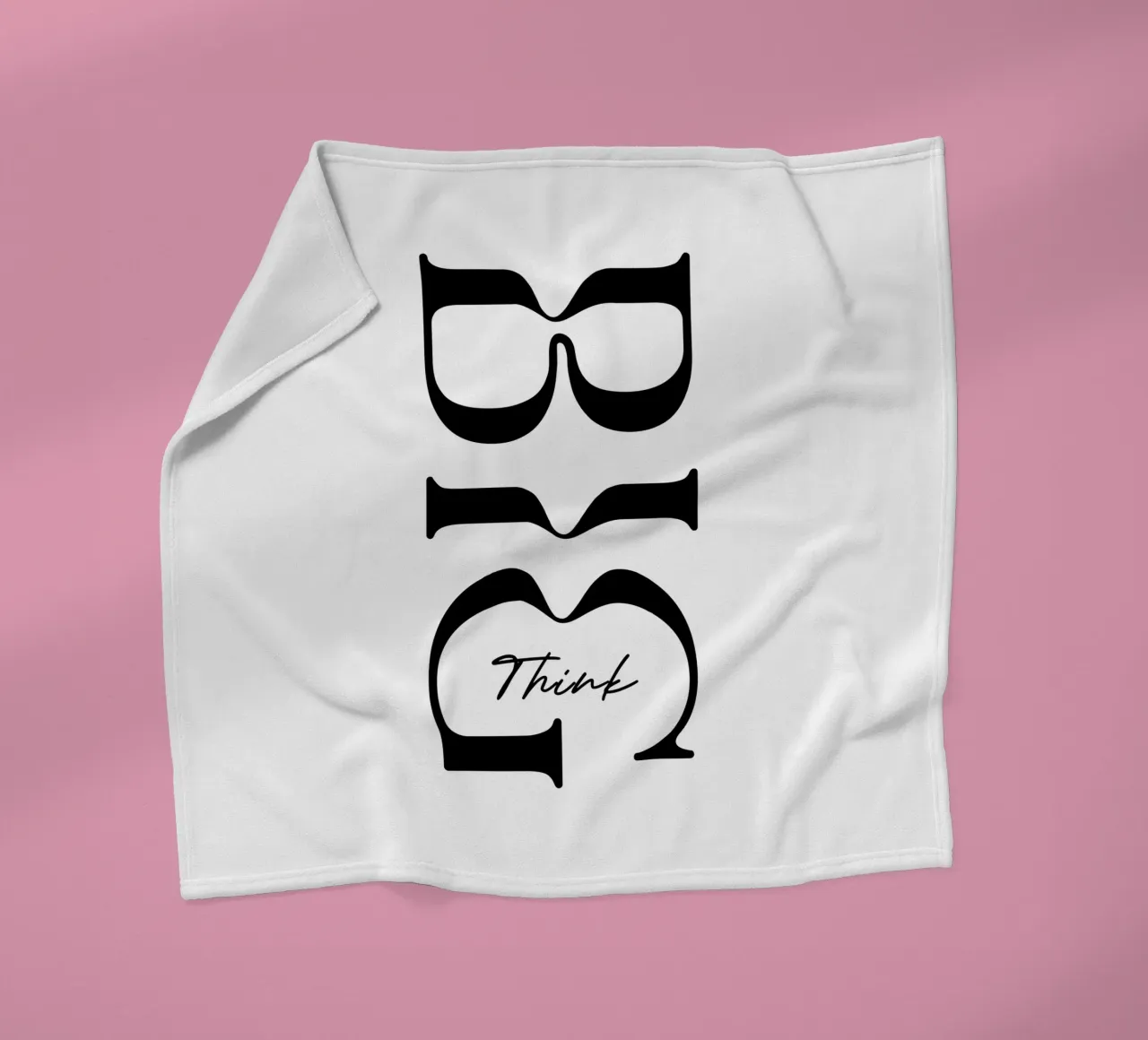 Pensare in grande Tipografia semplice coperta in pile da YV TYPOGRAPHY