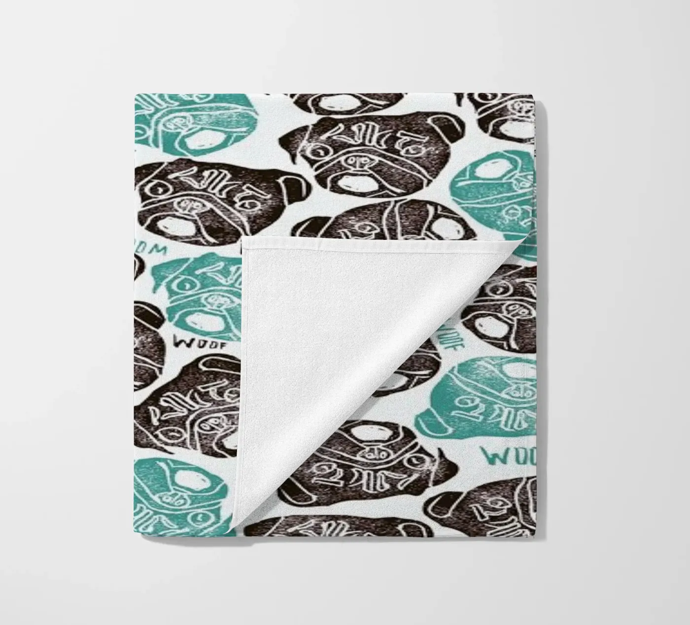 The Barking Pug telo mare da Pom Graphic Design