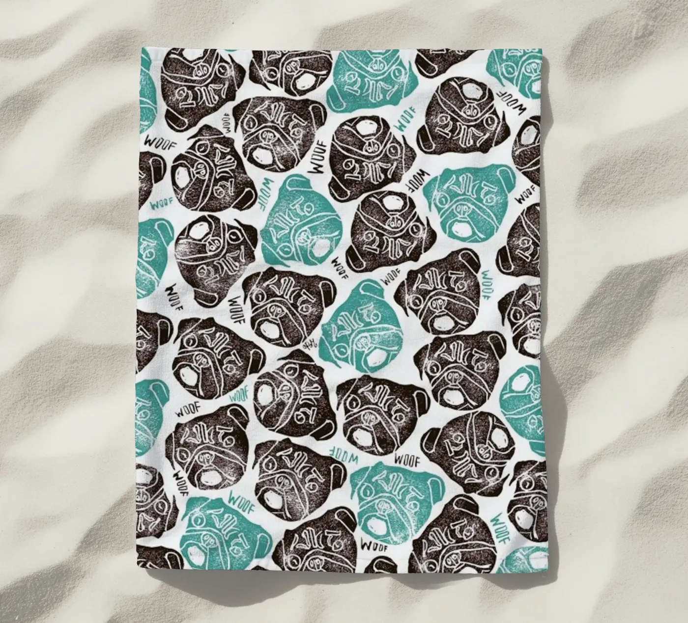 The Barking Pug telo mare da Pom Graphic Design
