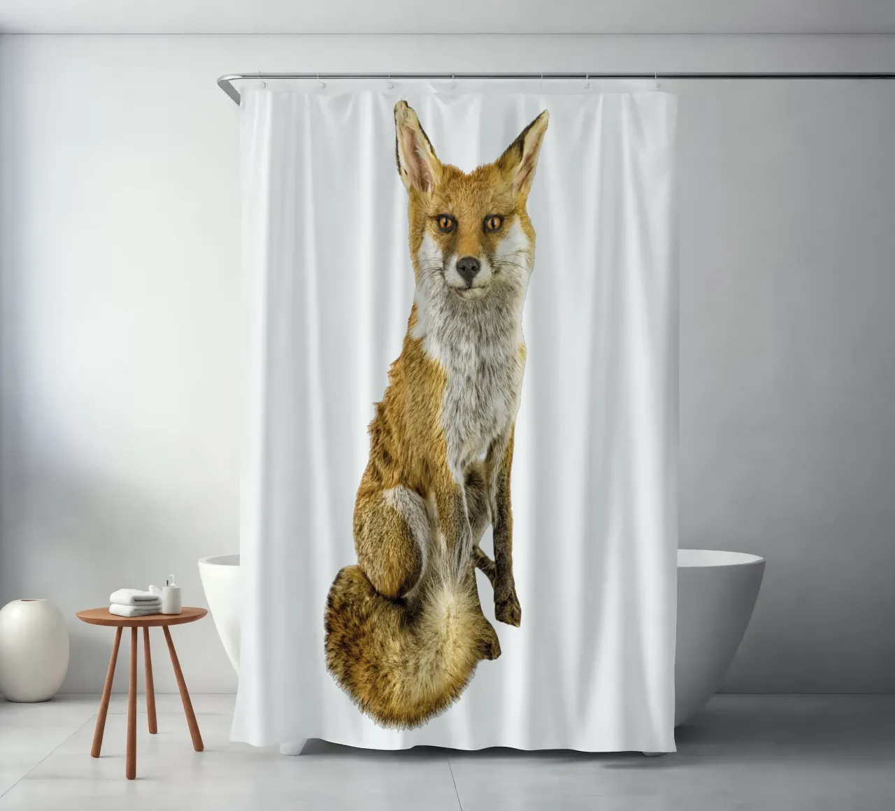 Geheimnis in der Wildnis: Intriganter Fuchs Duschvorhang von Curious Collections by Marielle Leenders