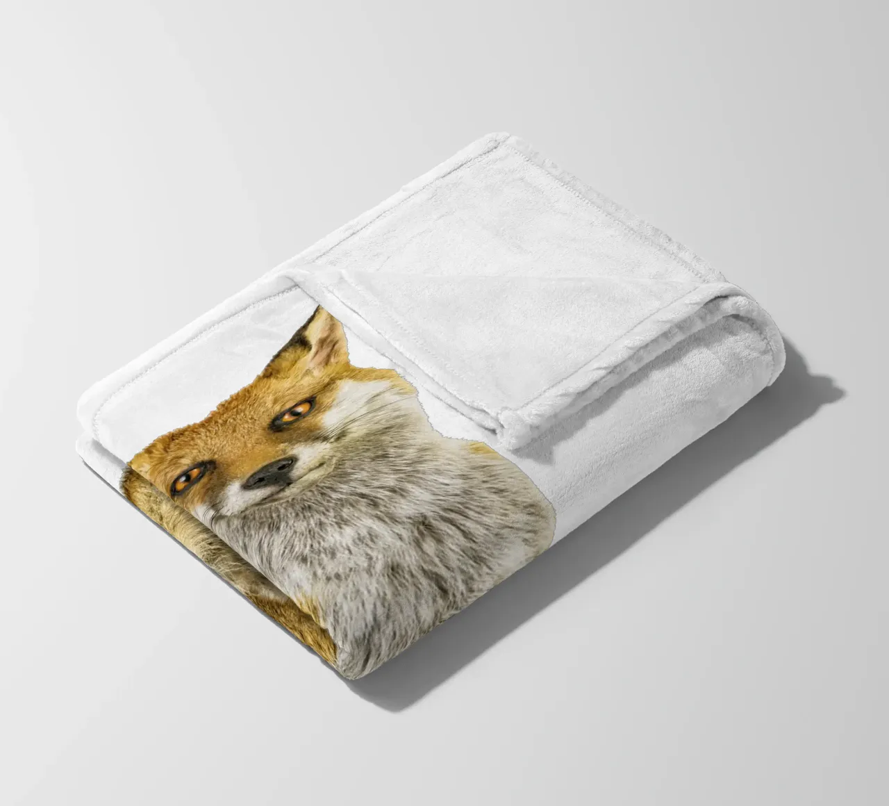 Mysterie in het wild: intrigerende vos fleecedeken van Curious Collections by Marielle Leenders