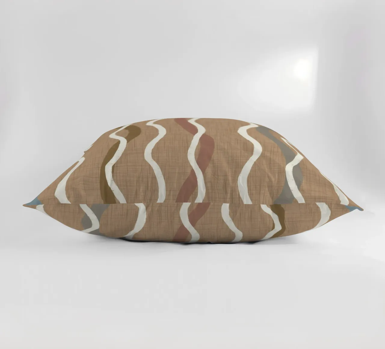 Linee ondulate retrò Buffed Beige PANTONE 20-0025 Metà secolo cuscino da susanacosta