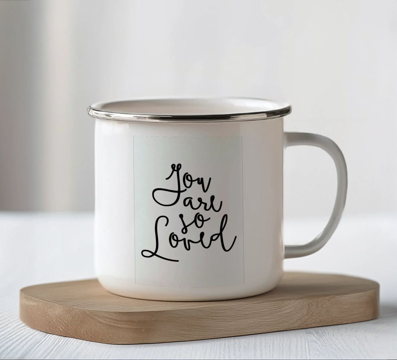 You Are So Loved tazza in smalto da Honeymoon Hotel