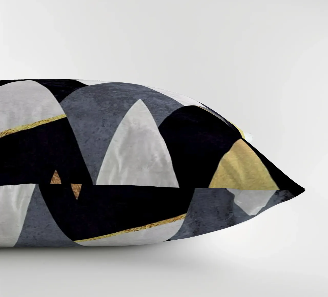 Fancy Mountains Kissen von Elisabeth Fredriksson