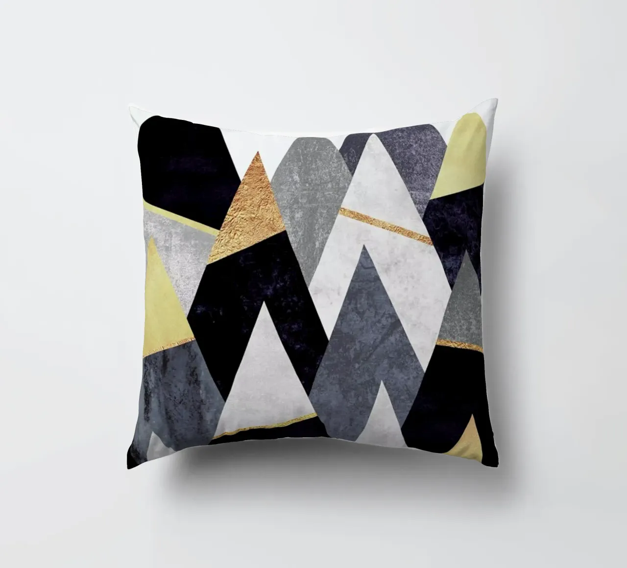 Fancy Mountains Kissen von Elisabeth Fredriksson