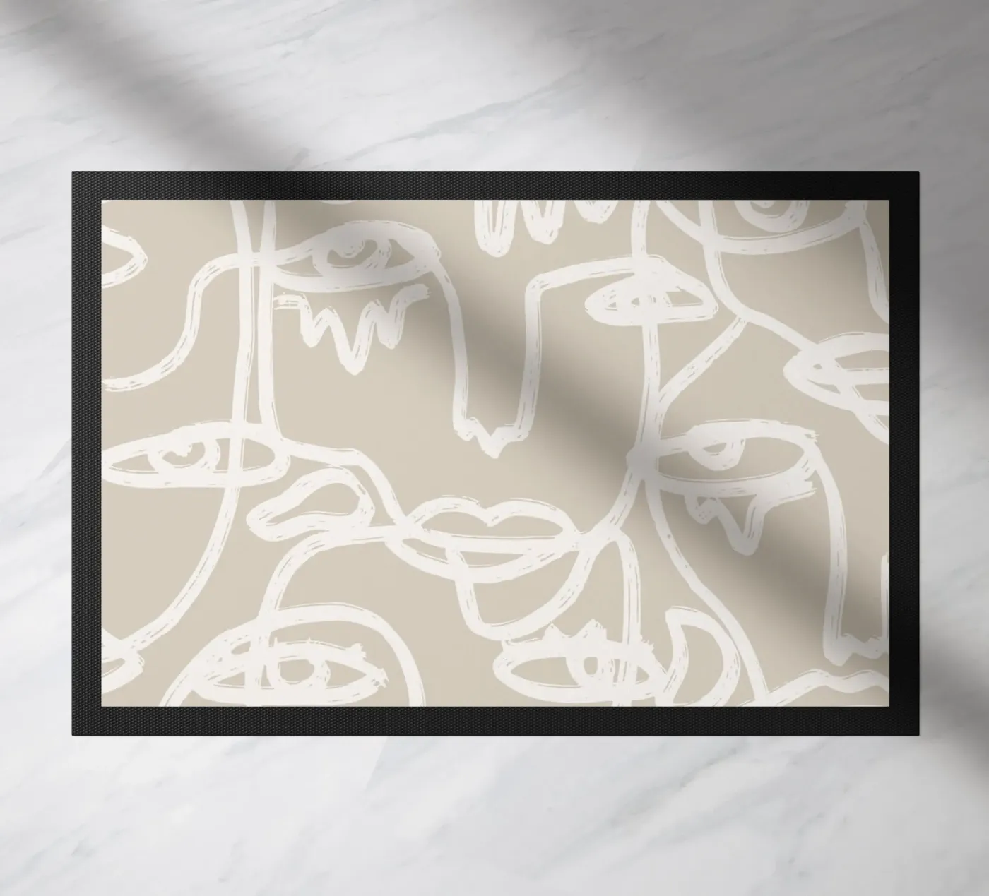 Beige Faces Fußmatte von ni-ja artboutique