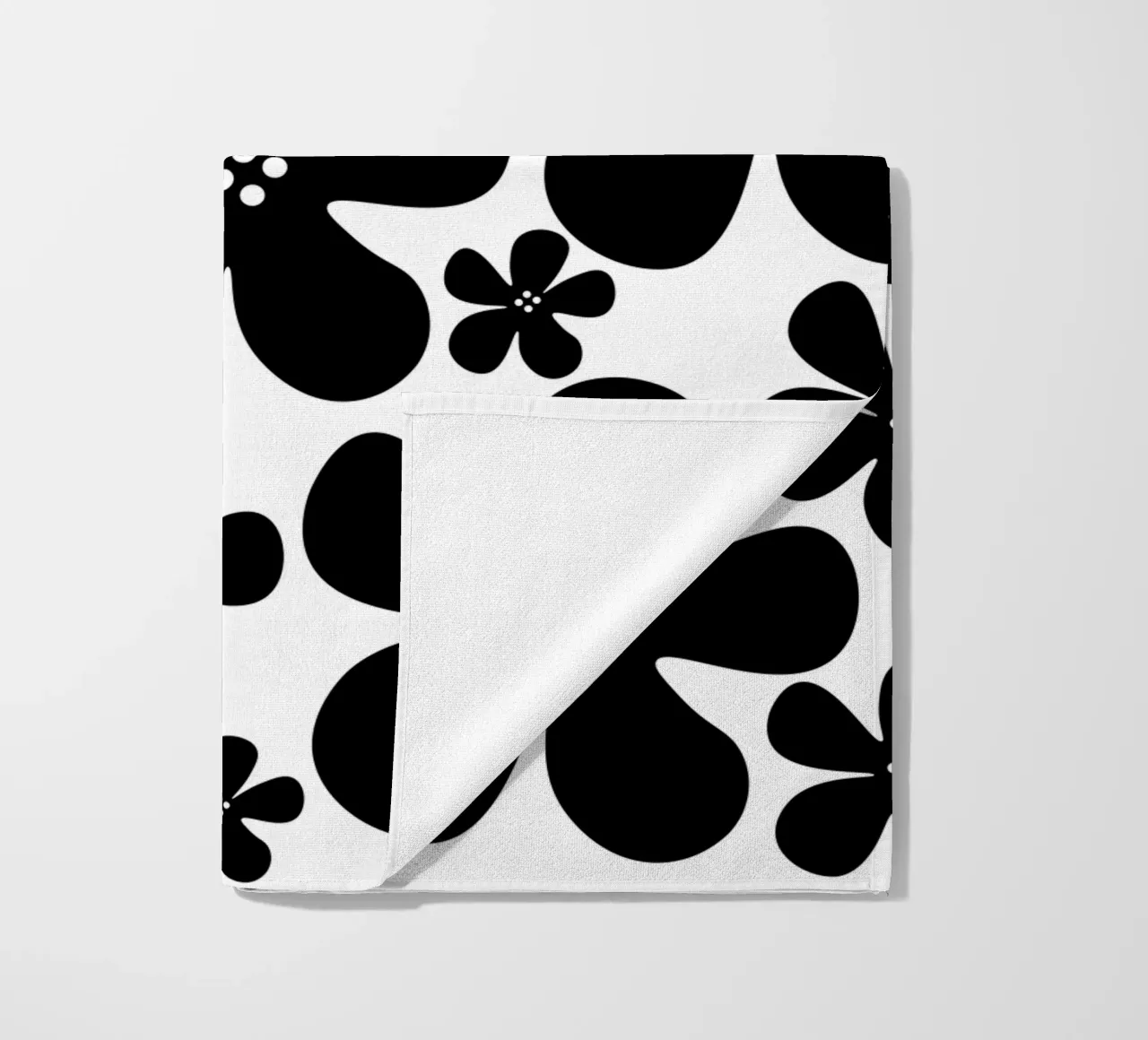 Black flowers pattern product.type.towel-beach common.byCreator baobabprintstore