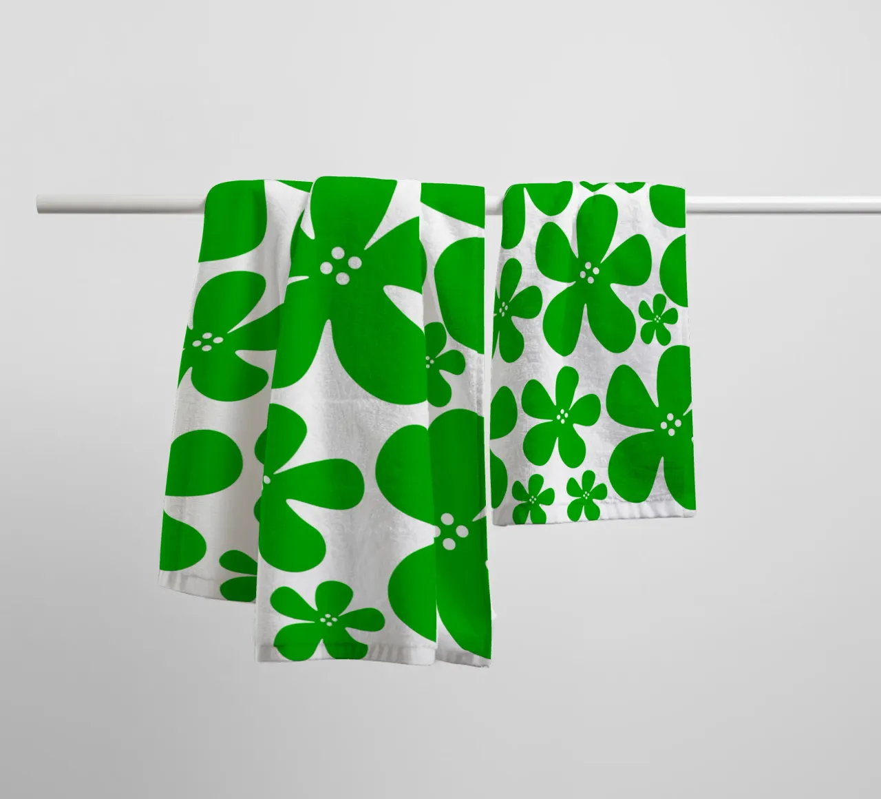 Green flowers pattern asciugamano da bagno da baobabprintstore