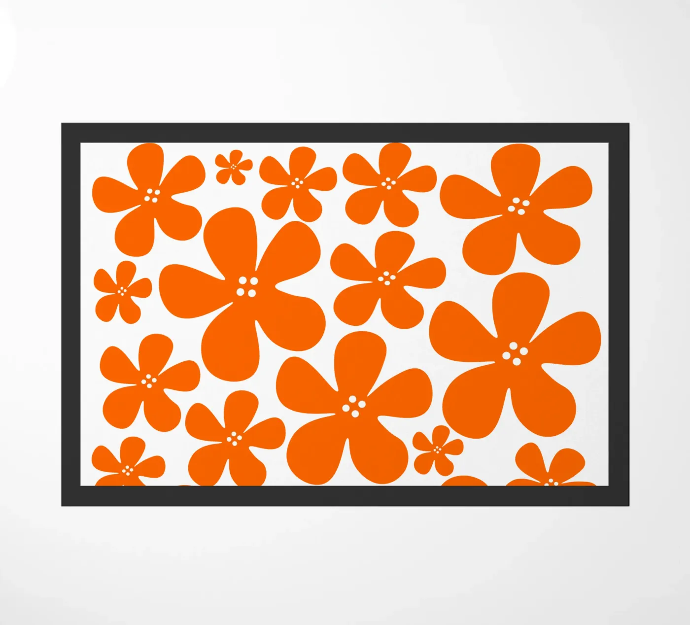 Orange flowers pattern Fußmatte von baobabprintstore