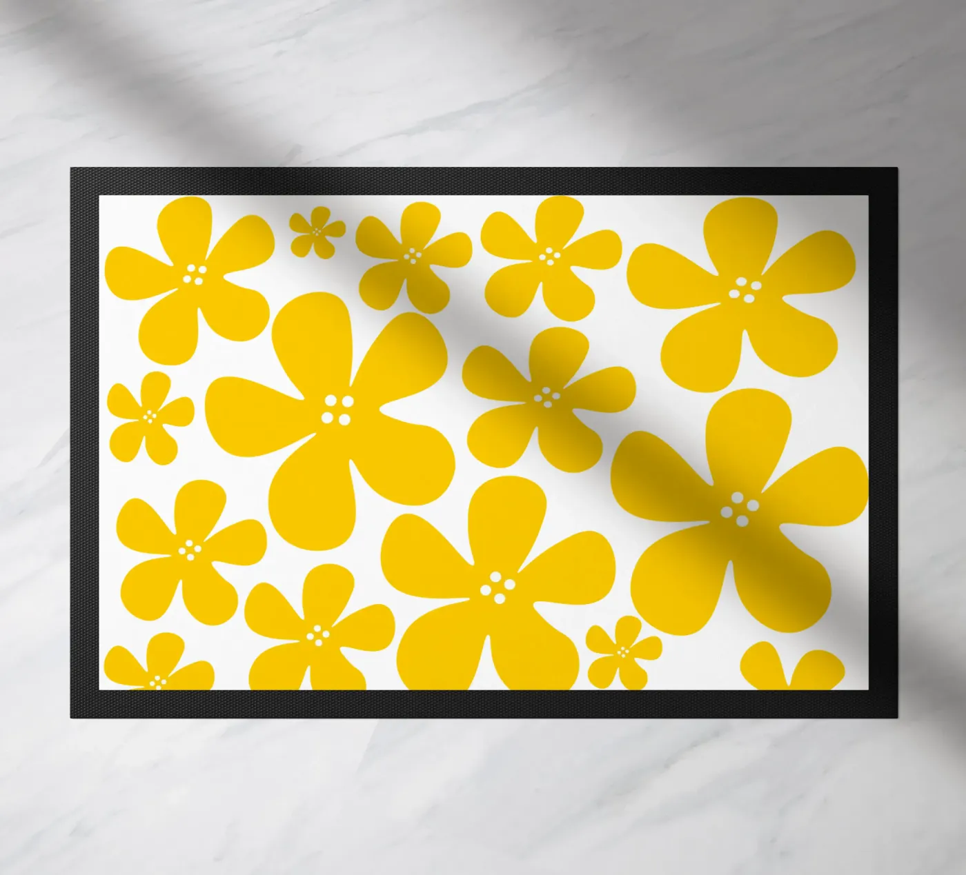 Yellow flowers pattern Fußmatte von baobabprintstore