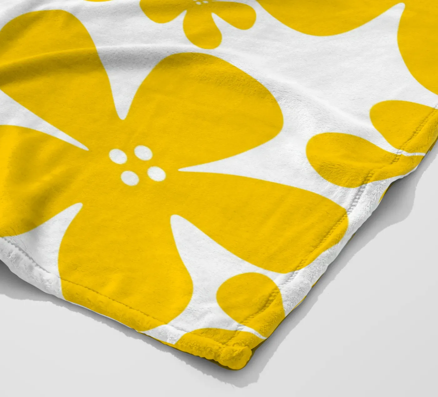 Yellow flowers pattern fleecedeken van baobabprintstore