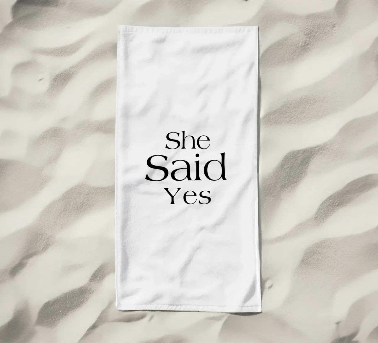 She Said Yes Tipografia semplice telo mare da YV TYPOGRAPHY