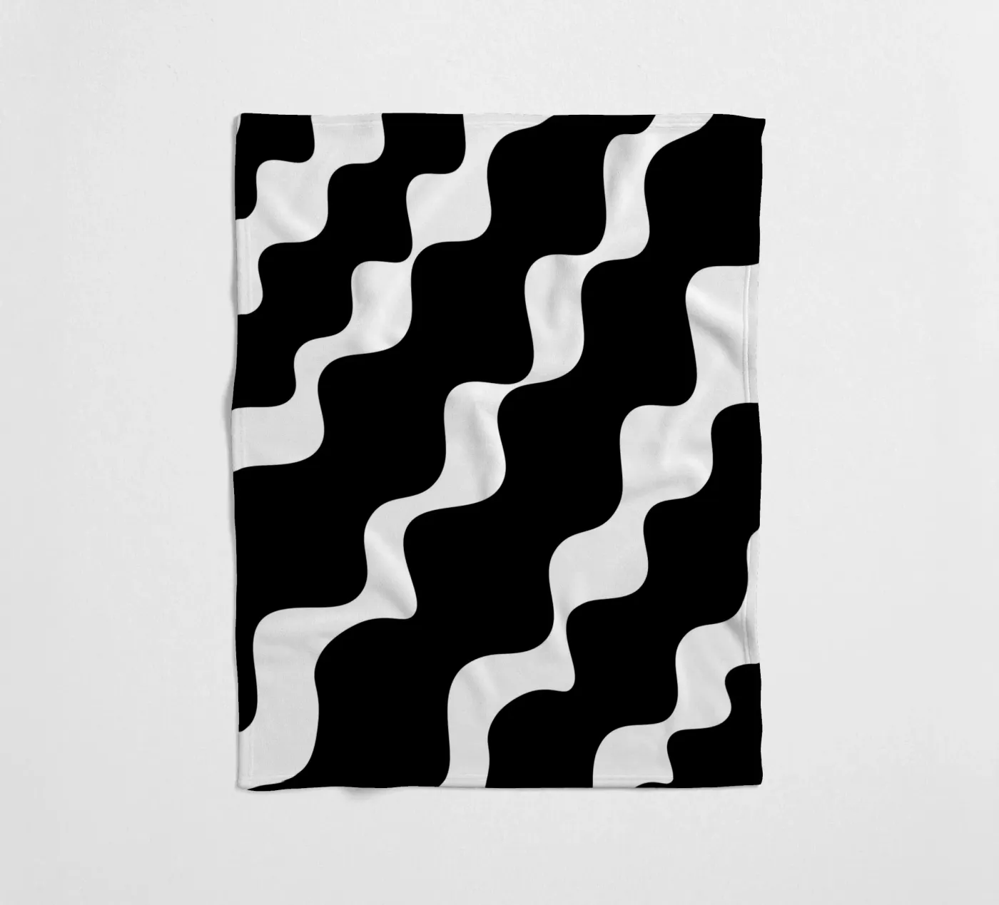 Black slanting waves Fleecedecke von baobabprintstore
