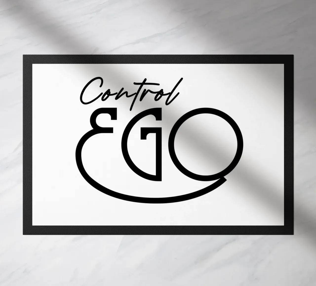 Tipografia semplice Control Ego zerbino da YV TYPOGRAPHY