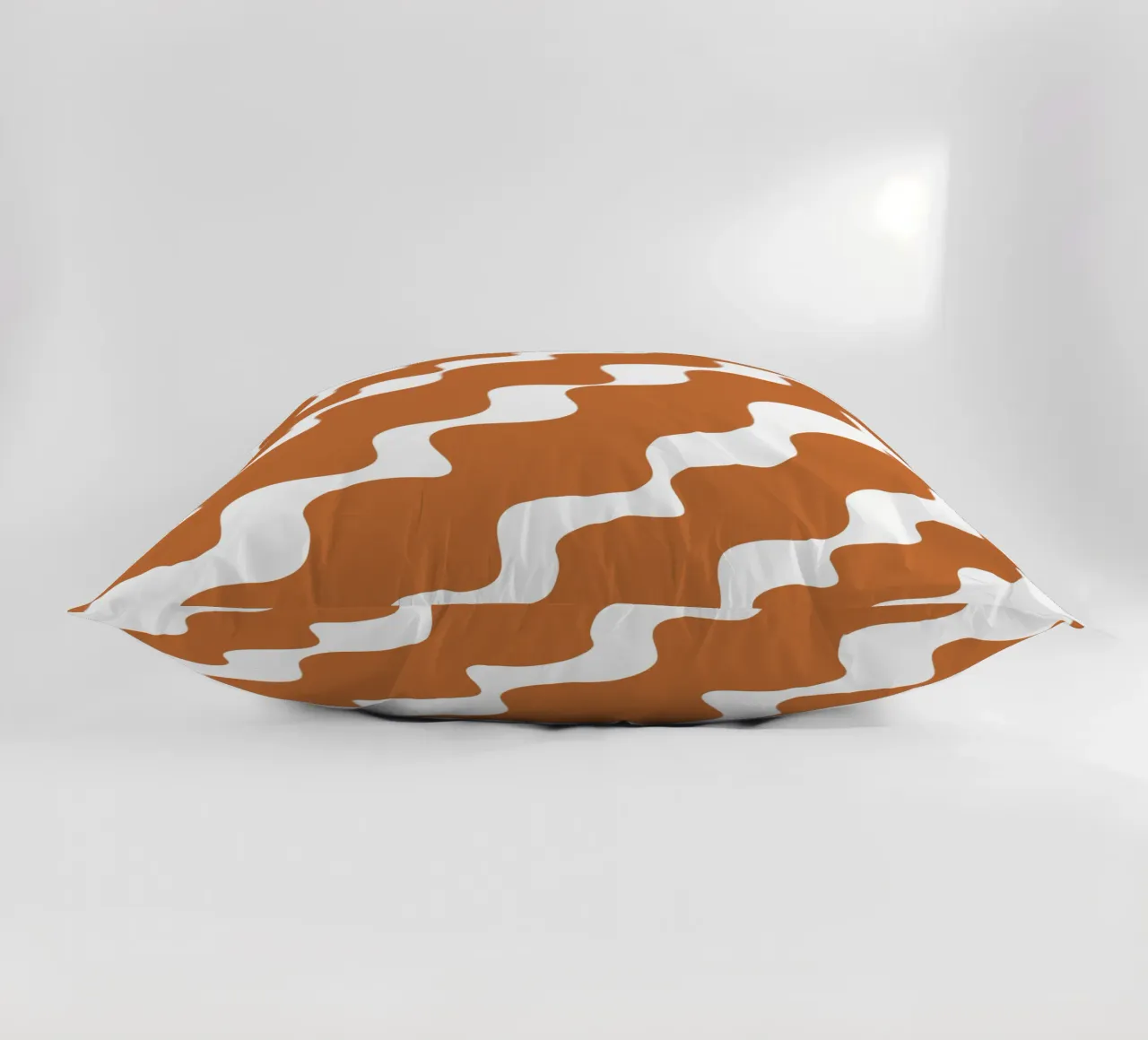 Brown slanting waves cuscino da baobabprintstore