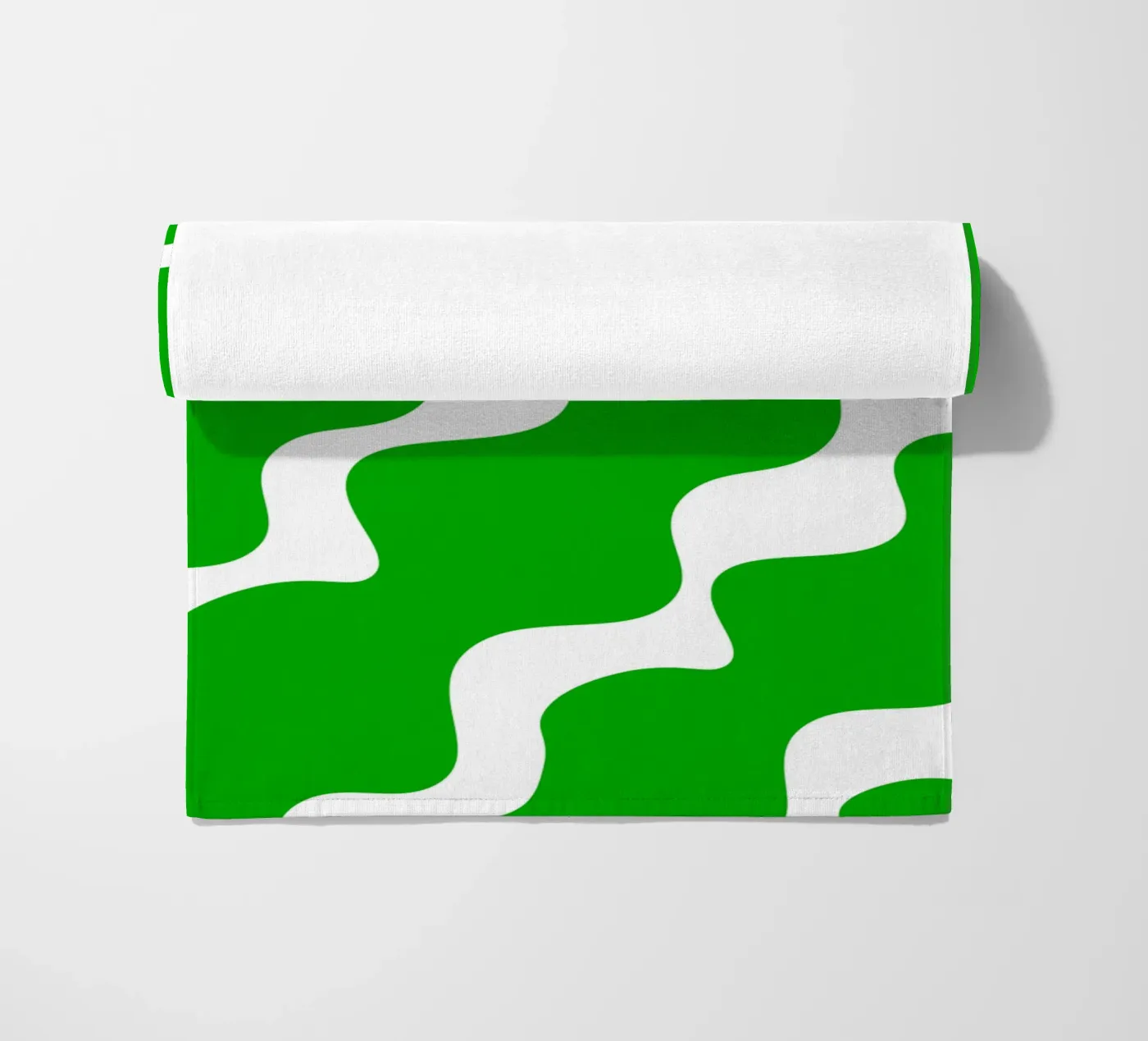 Green slanting waves strandhanddoek van baobabprintstore