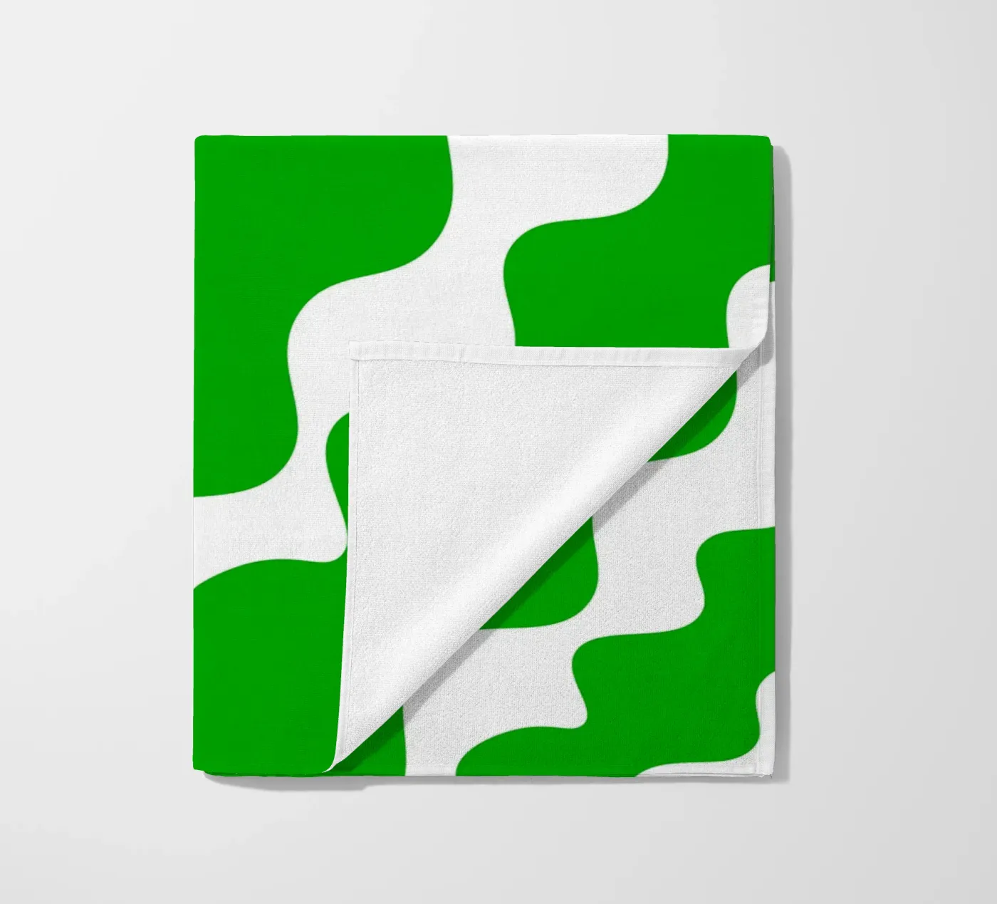 Green slanting waves strandhanddoek van baobabprintstore