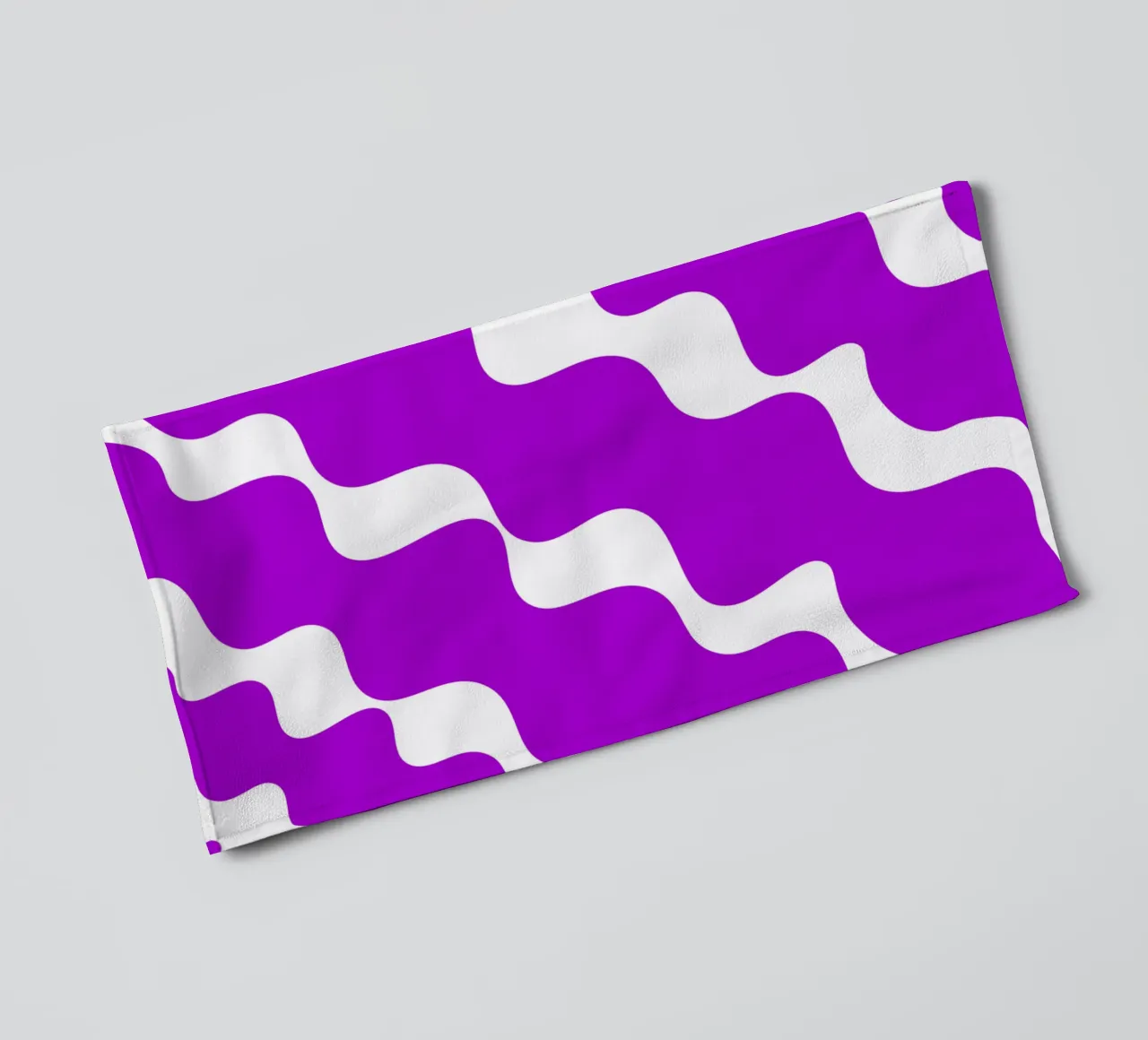 Purple slanting waves asciugamano da bagno da baobabprintstore