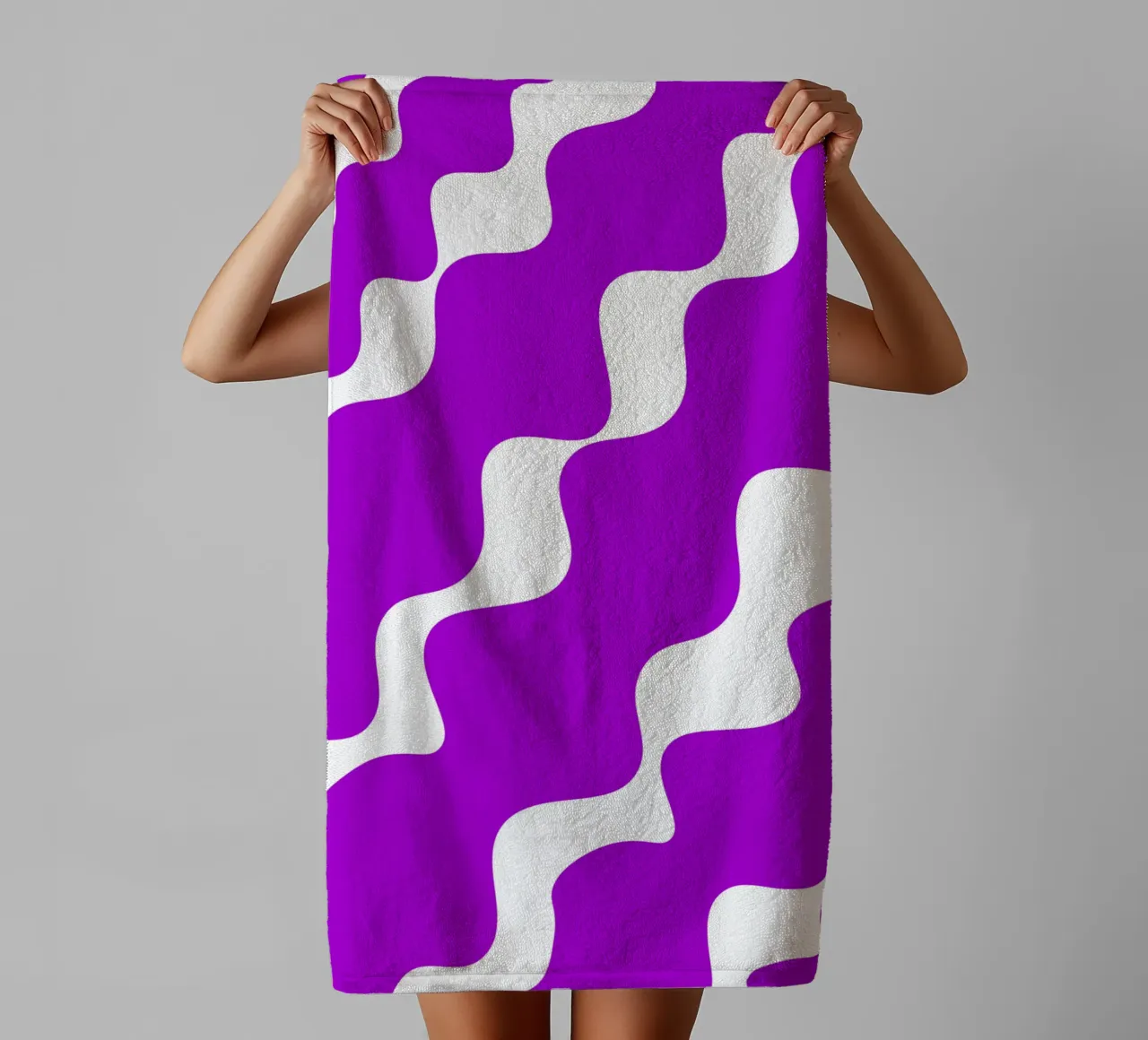 Purple slanting waves asciugamano da bagno da baobabprintstore