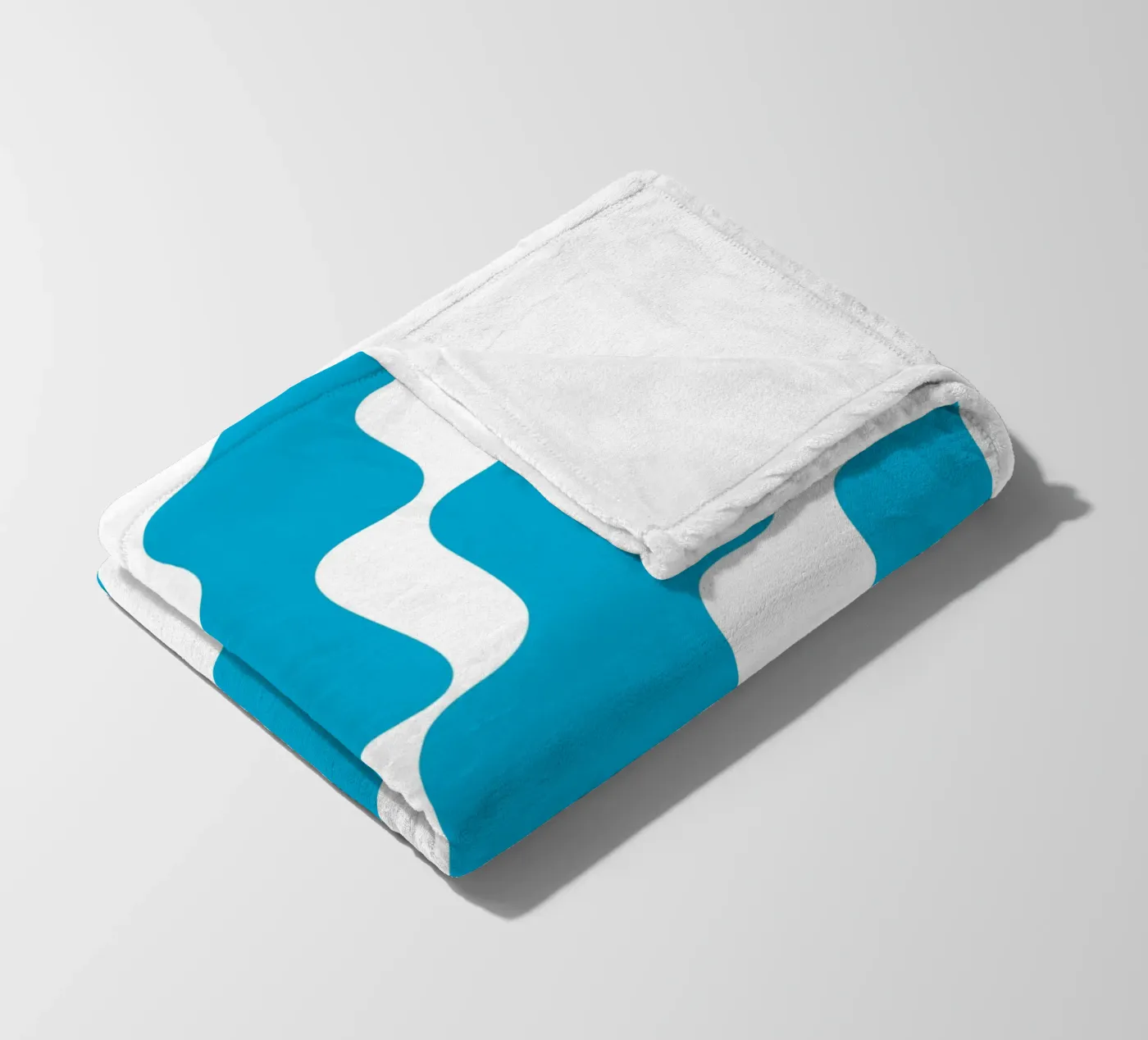 Blue slanting waves Fleecedecke von baobabprintstore