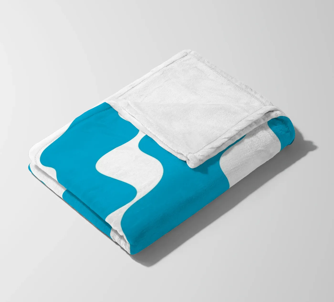 Blue slanting waves Fleecedecke von baobabprintstore