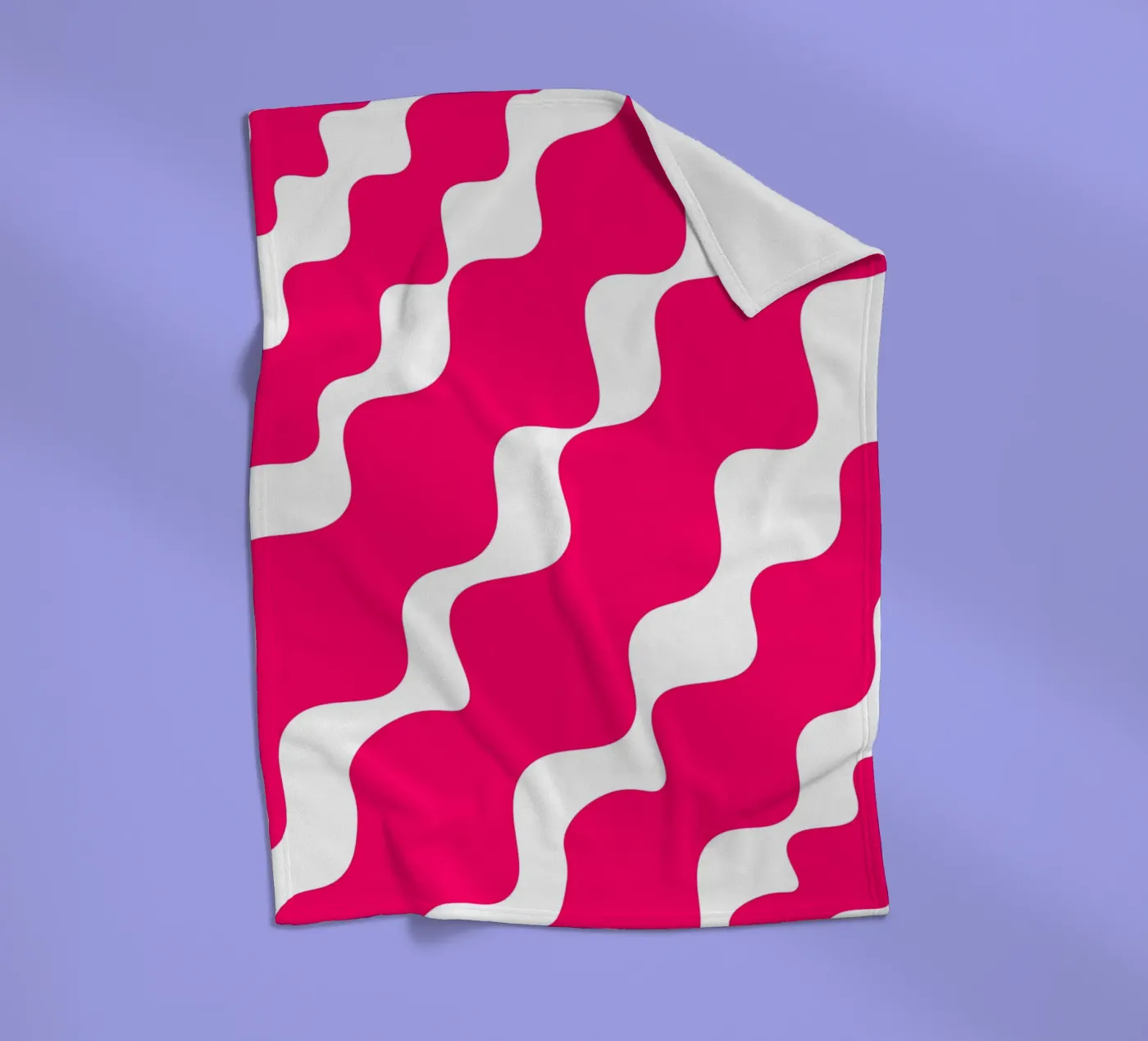 Pink slanting waves Fleecedecke von baobabprintstore