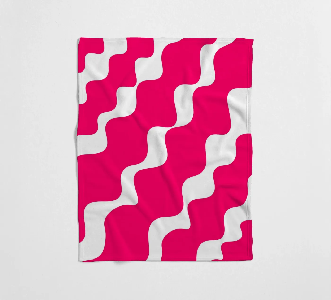 Pink slanting waves Fleecedecke von baobabprintstore