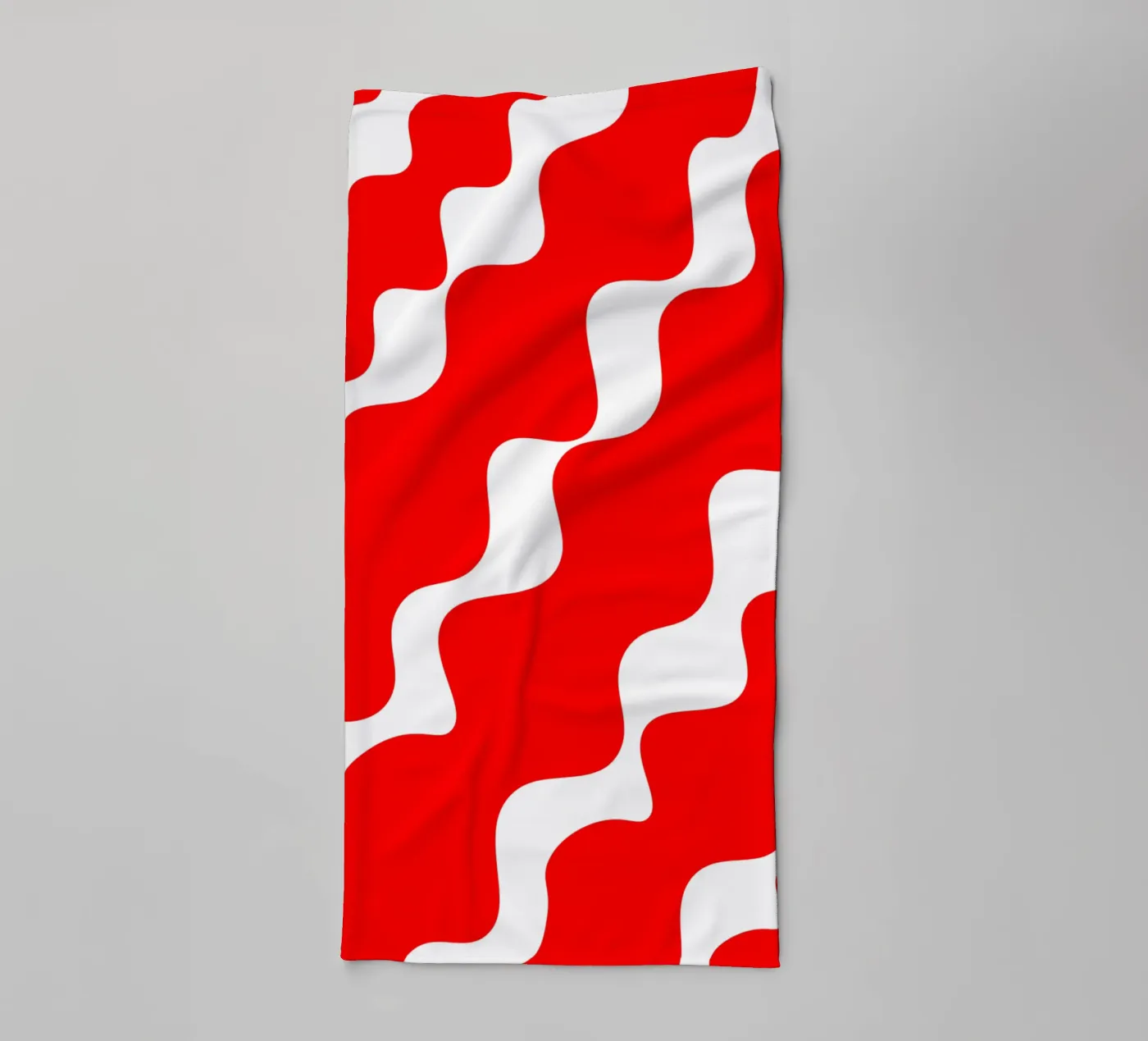Red slanting waves badhanddoek van baobabprintstore