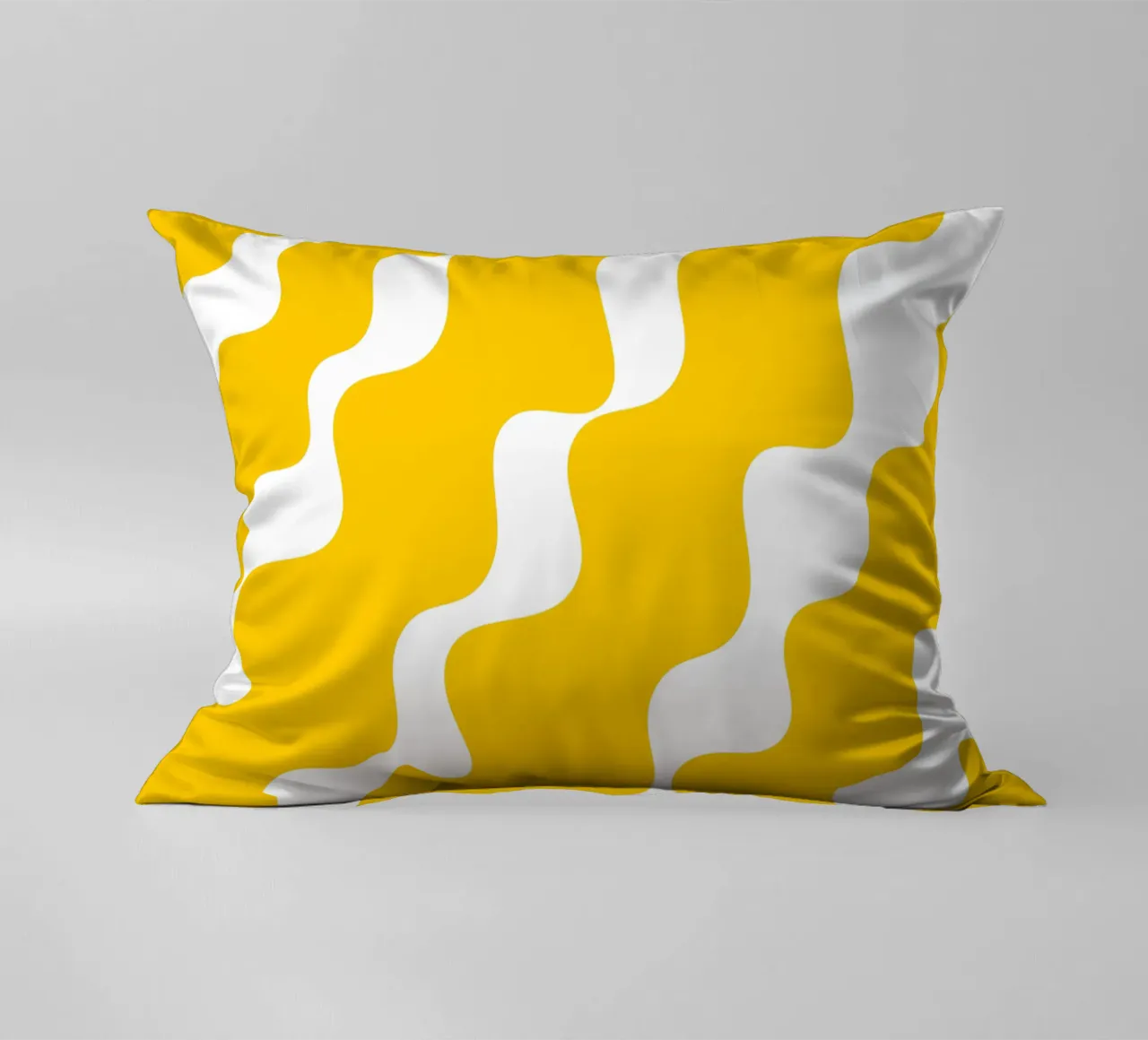 Yellow slanting waves cuscino da baobabprintstore