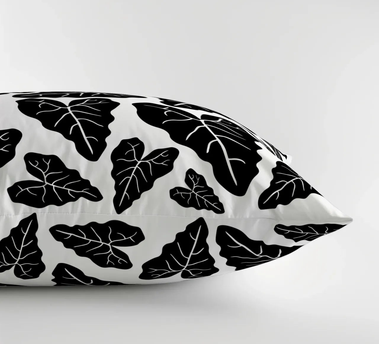Black leaves pattern cuscino da baobabprintstore