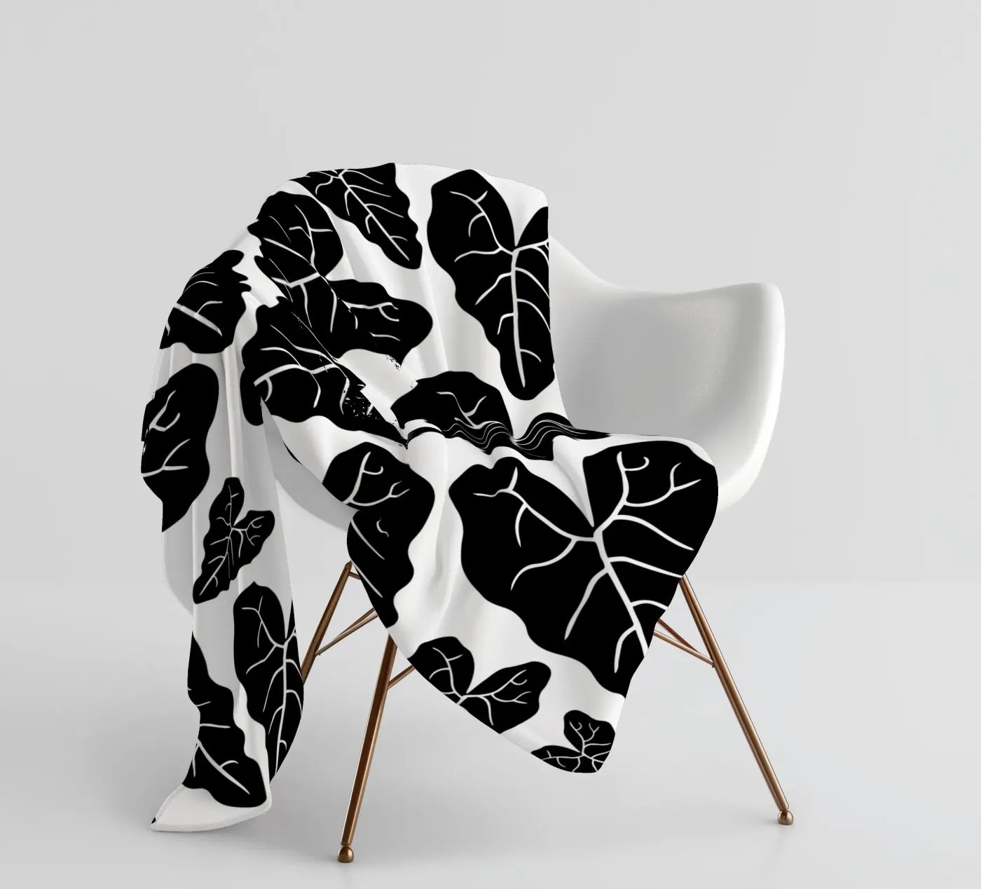Black leaves pattern Fleecedecke von baobabprintstore