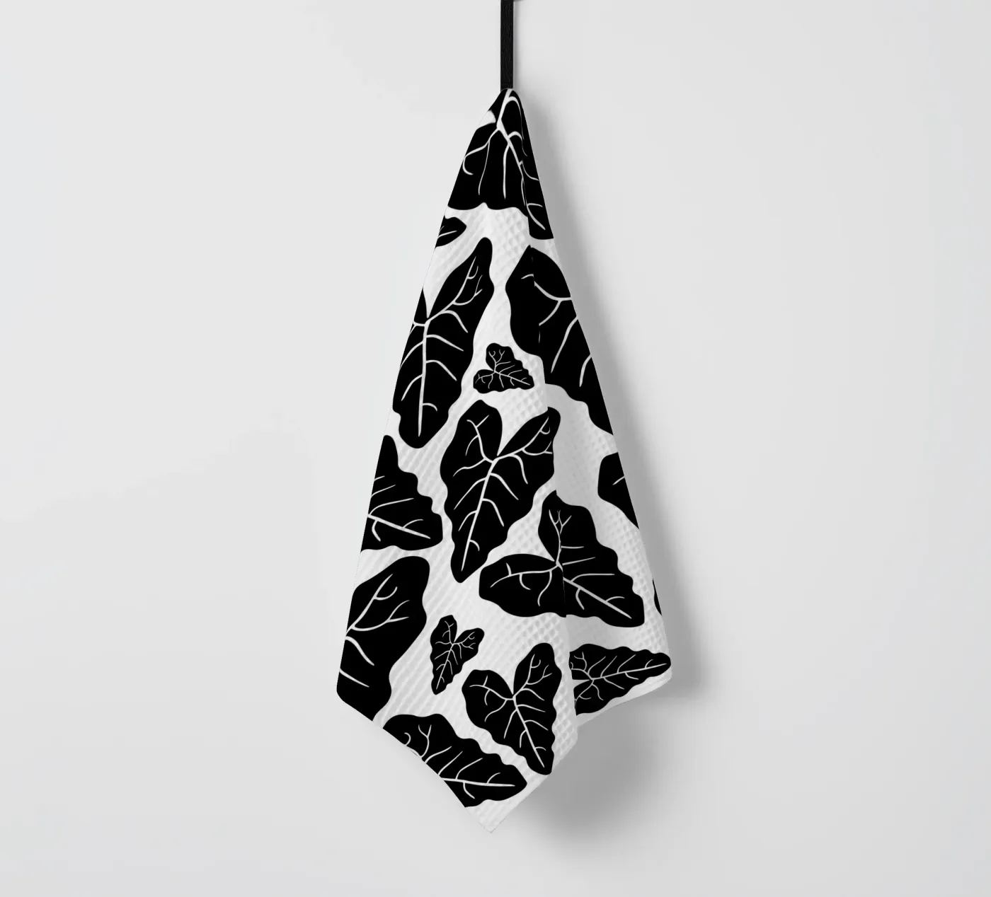 Black leaves pattern torchon de baobabprintstore
