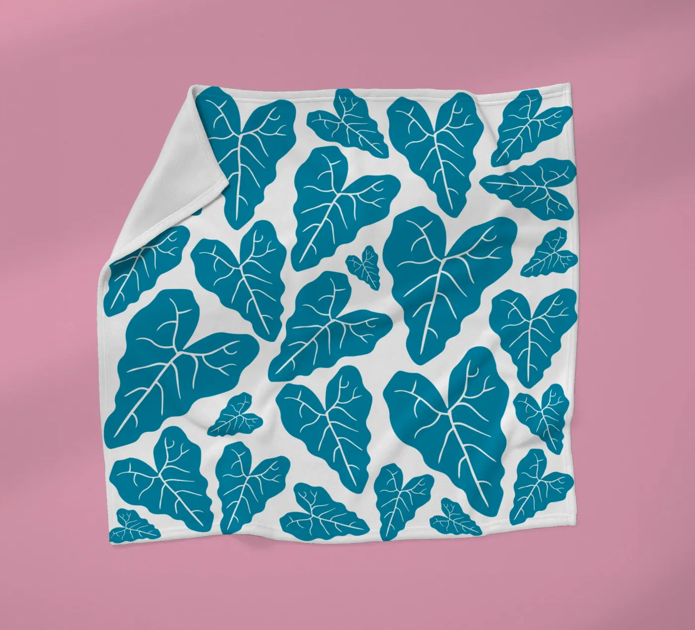 Blue leaves pattern fleecedeken van baobabprintstore