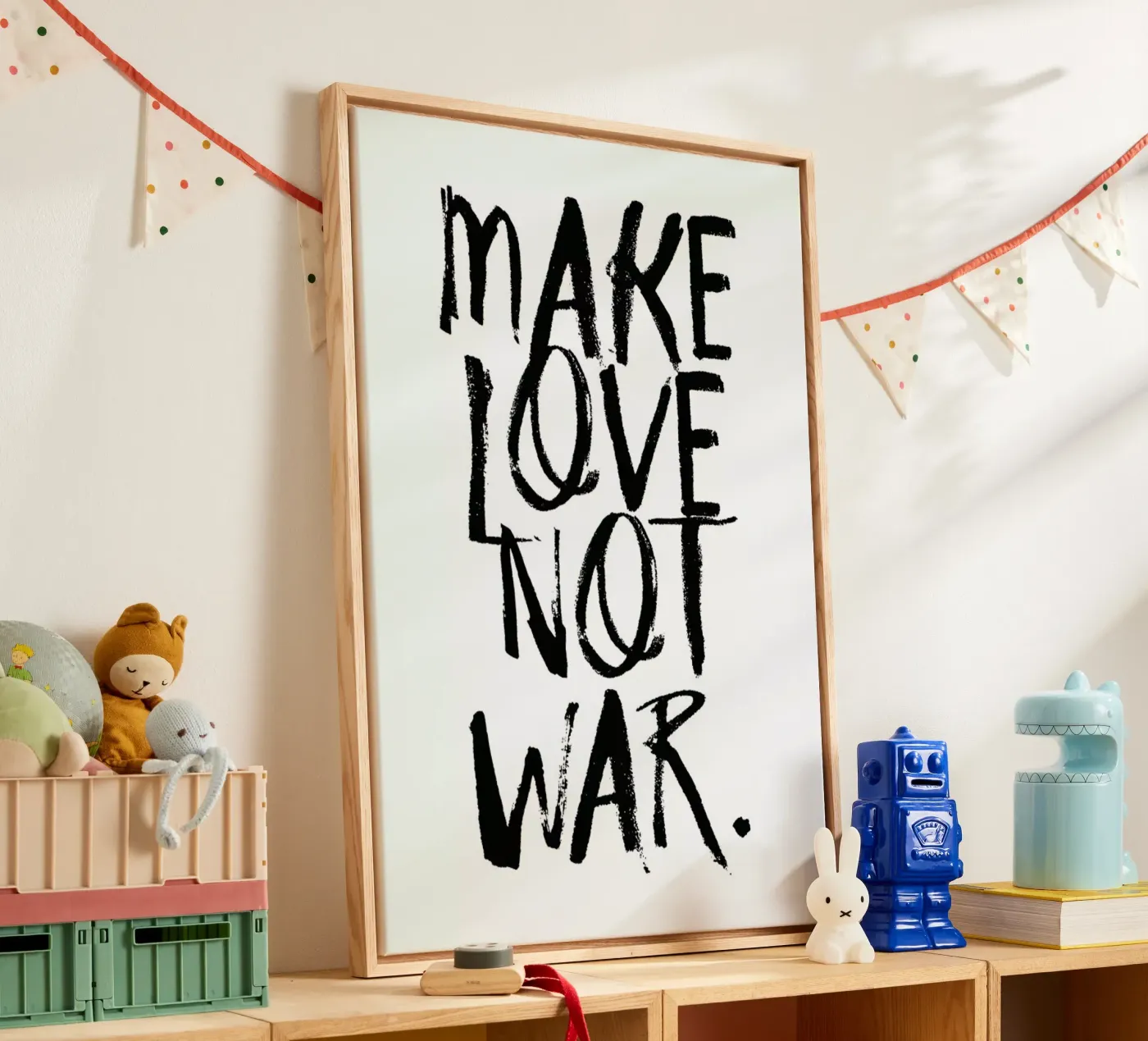 Make Love canvas van Honeymoon Hotel