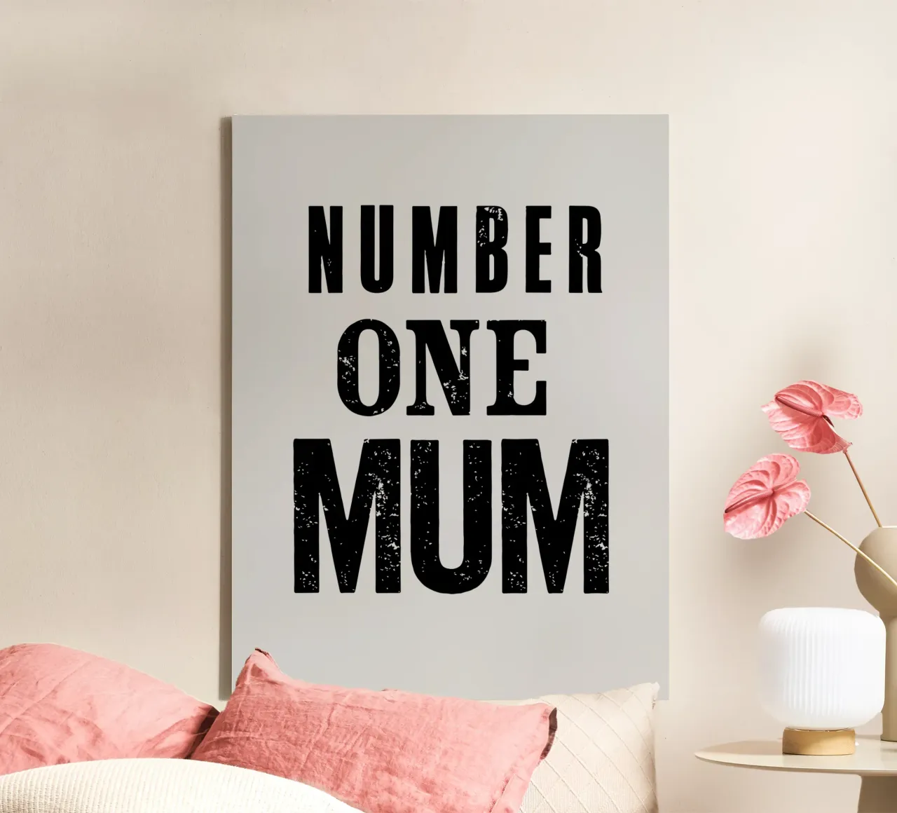 Design tipografico Number One Mum in nero e grigio tela da THE MOTIVATED TYPE