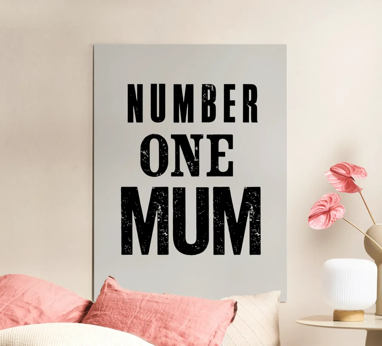 Design tipografico Number One Mum in nero e grigio carta hahnemühle da THE MOTIVATED TYPE