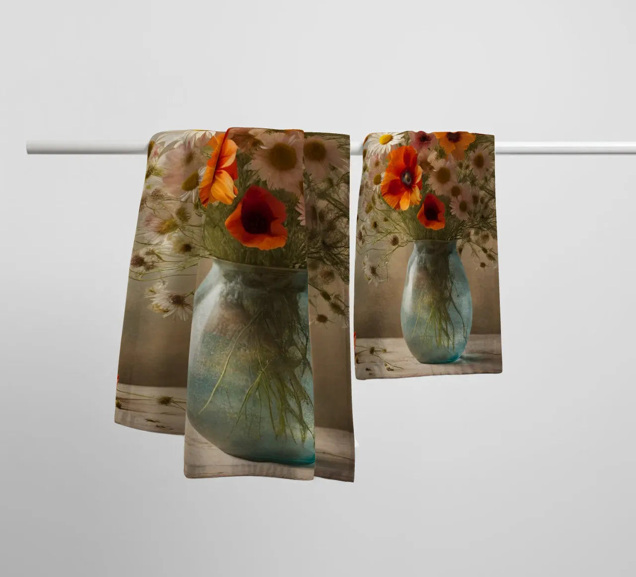 Fiori di campo colorati asciugamano da bagno da designsbysophia