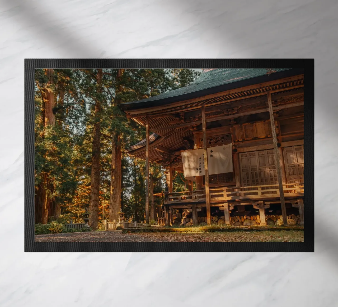 Il santuario di Togakushi in autunno - Nagano, Giappone zerbino da Marcel Bisig