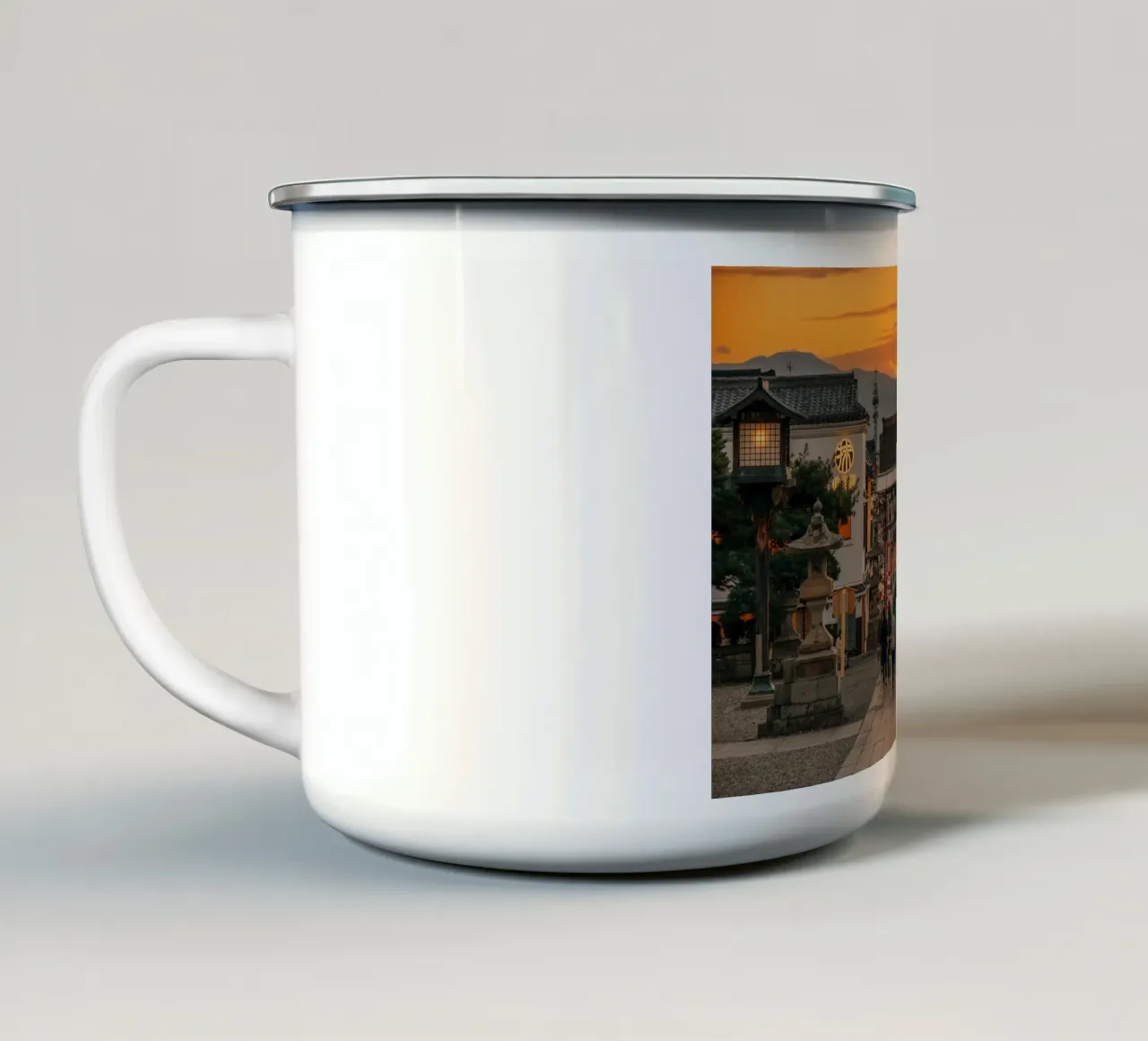Tramonto d'autunno a Nagano, Giappone tazza in smalto da Marcel Bisig