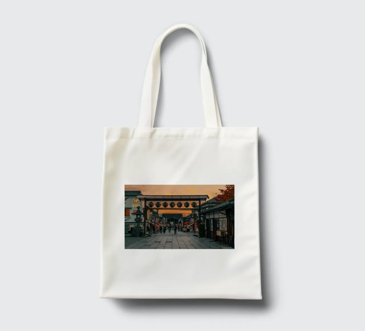 Tramonto d'autunno a Nagano, Giappone borsa in juta da Marcel Bisig