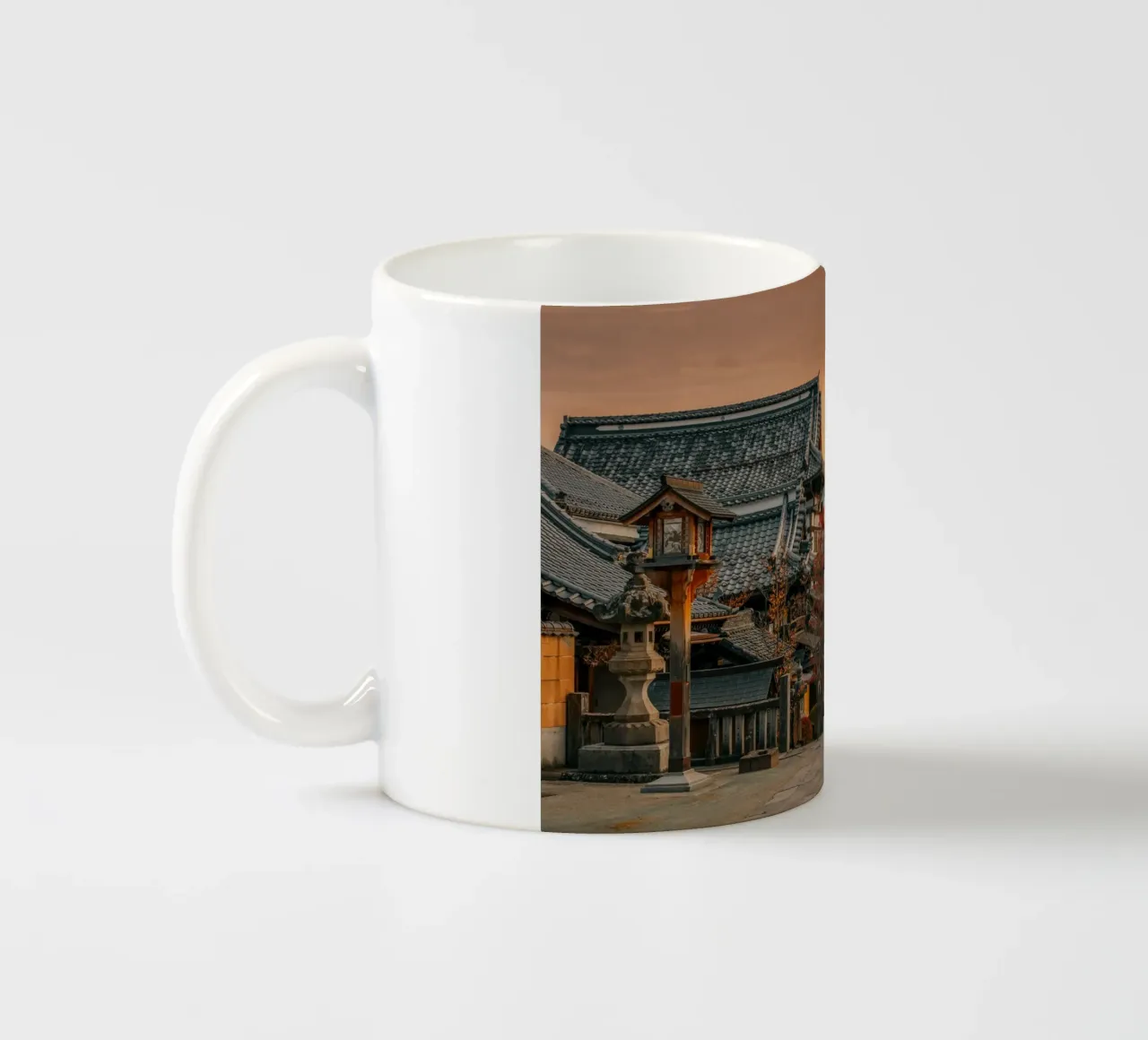 Tramonto d'autunno a Nagano, Giappone tazza in ceramica da Marcel Bisig