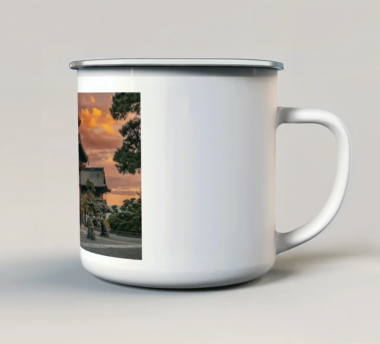 Tramonto del tempio Zenkoji a Nagano, Giappone tazza in smalto da Marcel Bisig