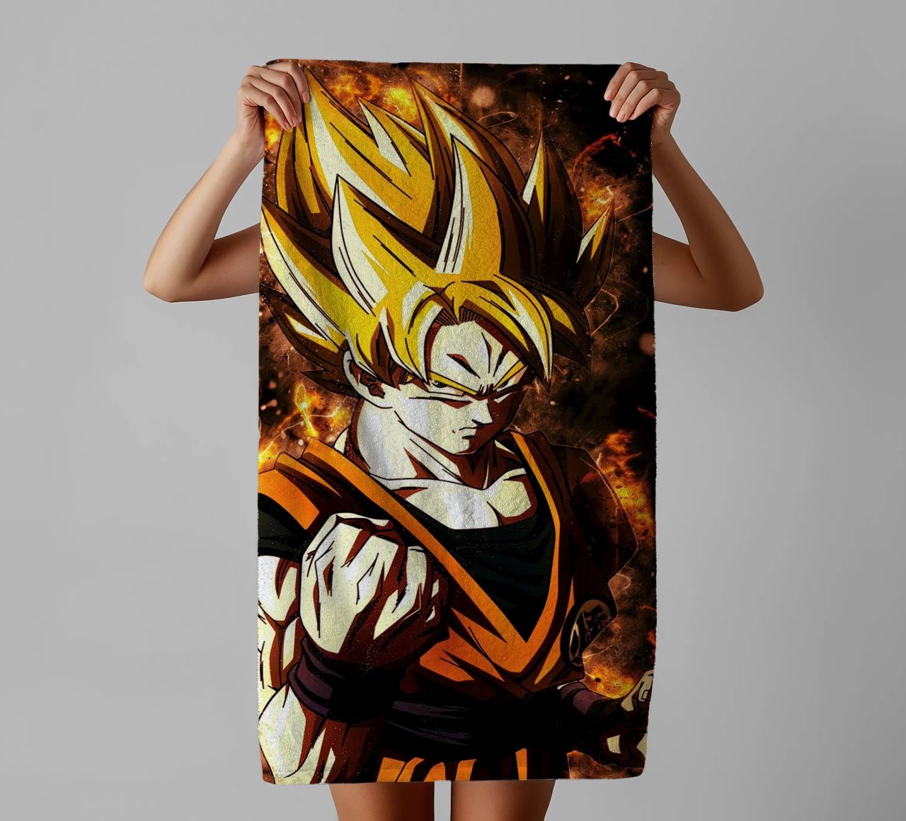 Back To The Classic. Goku SSJ asciugamano da bagno da Neonartstudio