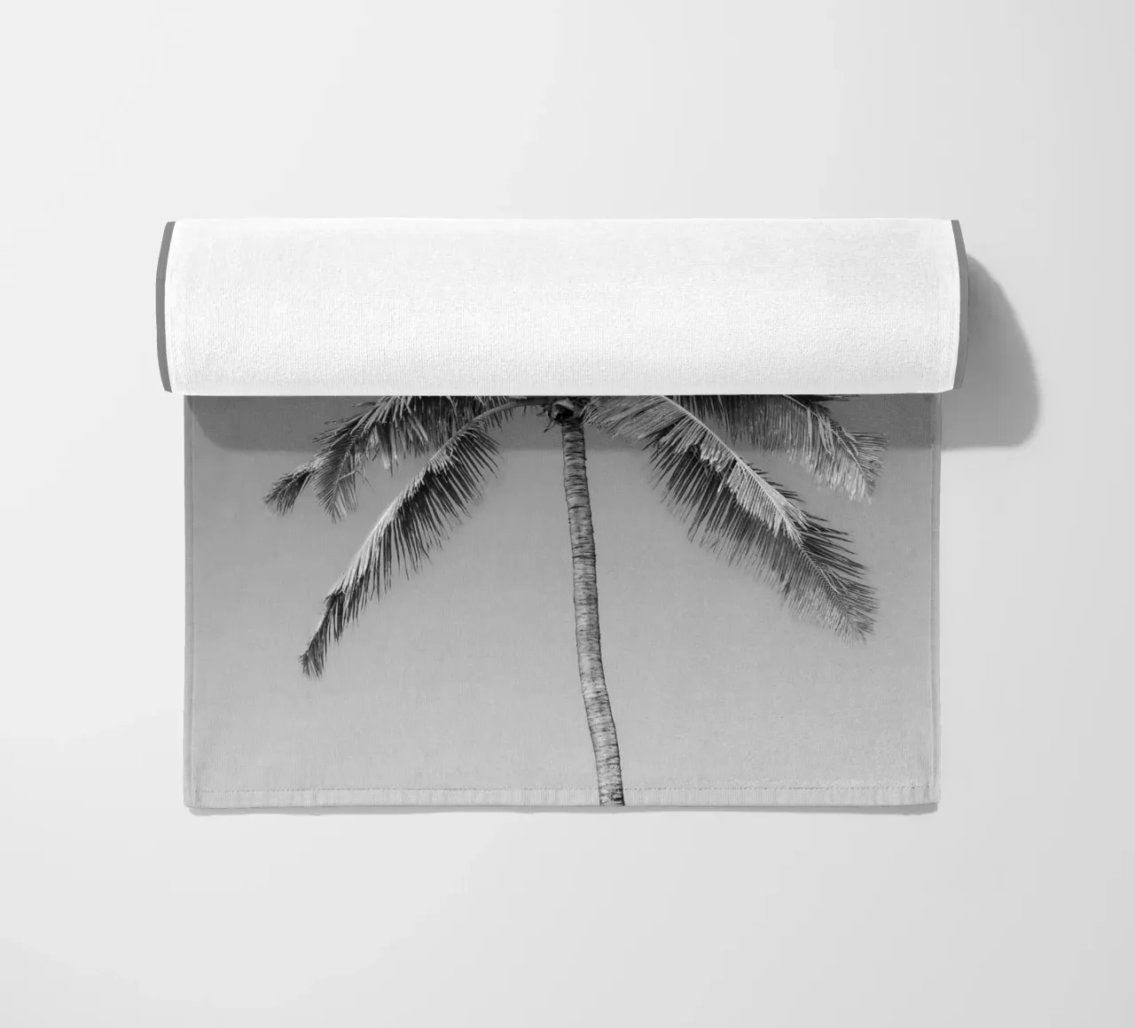 Palma in bianco e nero telo mare da Léa Lefebvre Photography