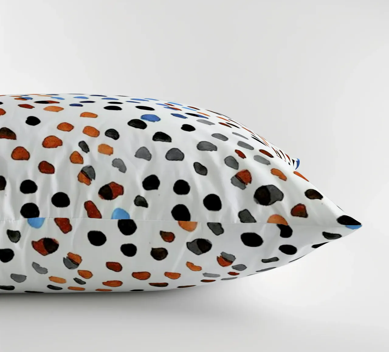 Small Colourful Dots cuscino da Niina Pechkovskaya