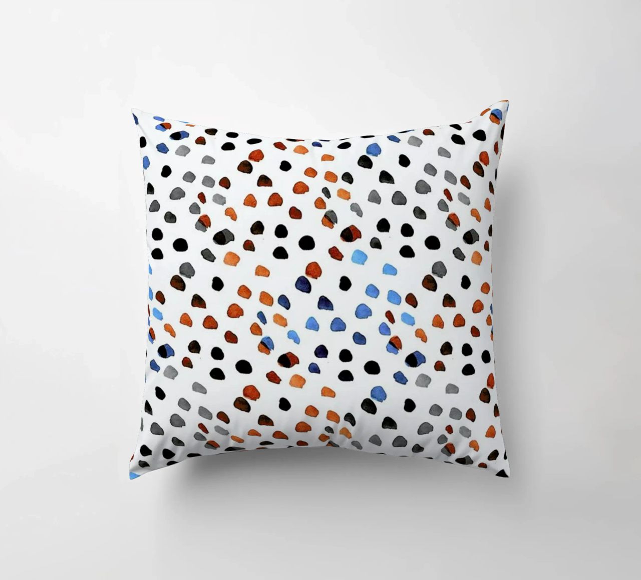 Small Colourful Dots cuscino da Niina Pechkovskaya