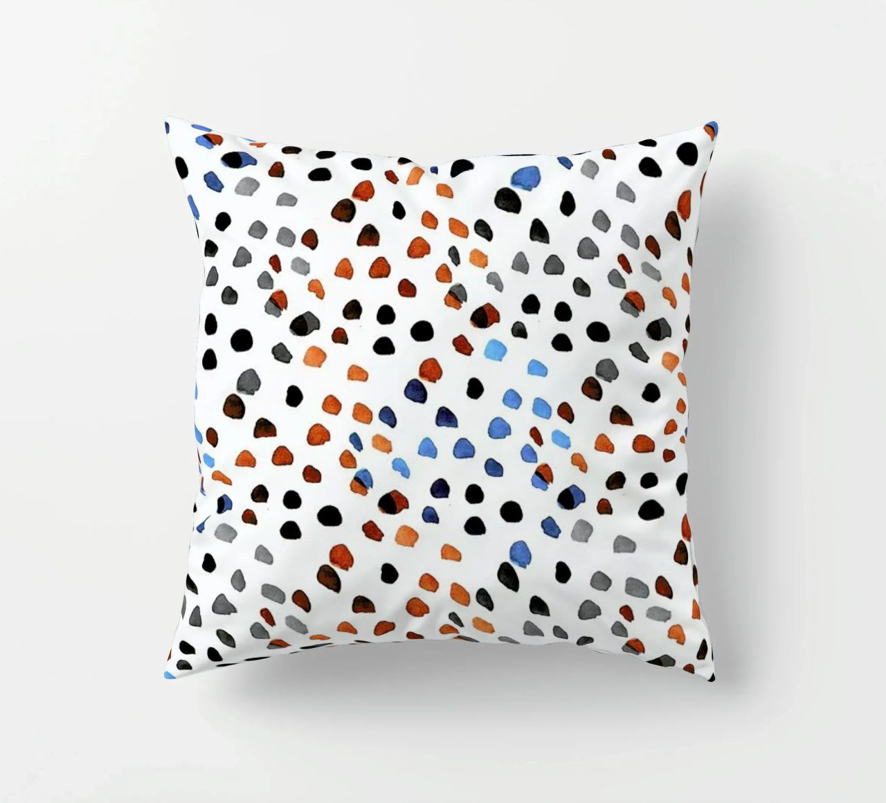 Small Colourful Dots cuscino da Niina Pechkovskaya